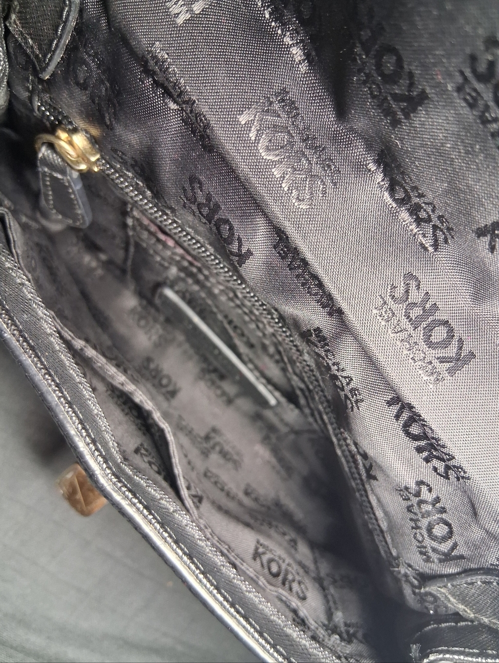 Michael Kors Small Callie Black Crossbody With Adjustable Strap - Picture 8 of 10
